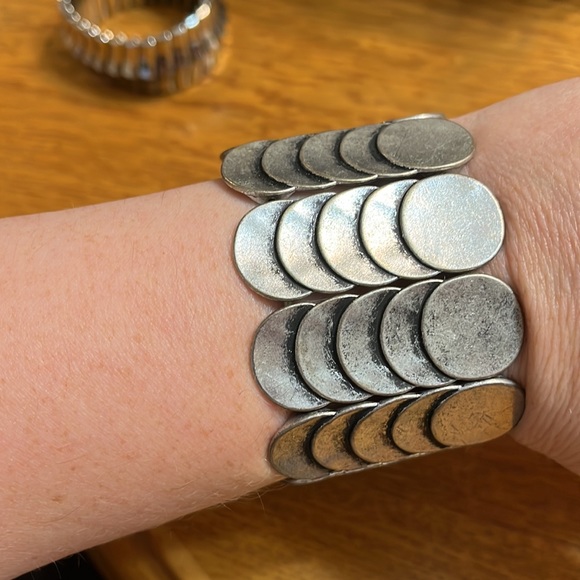 ✨ 3/$15 Silver Toned Bracelet Bundle - Picture 3 of 3